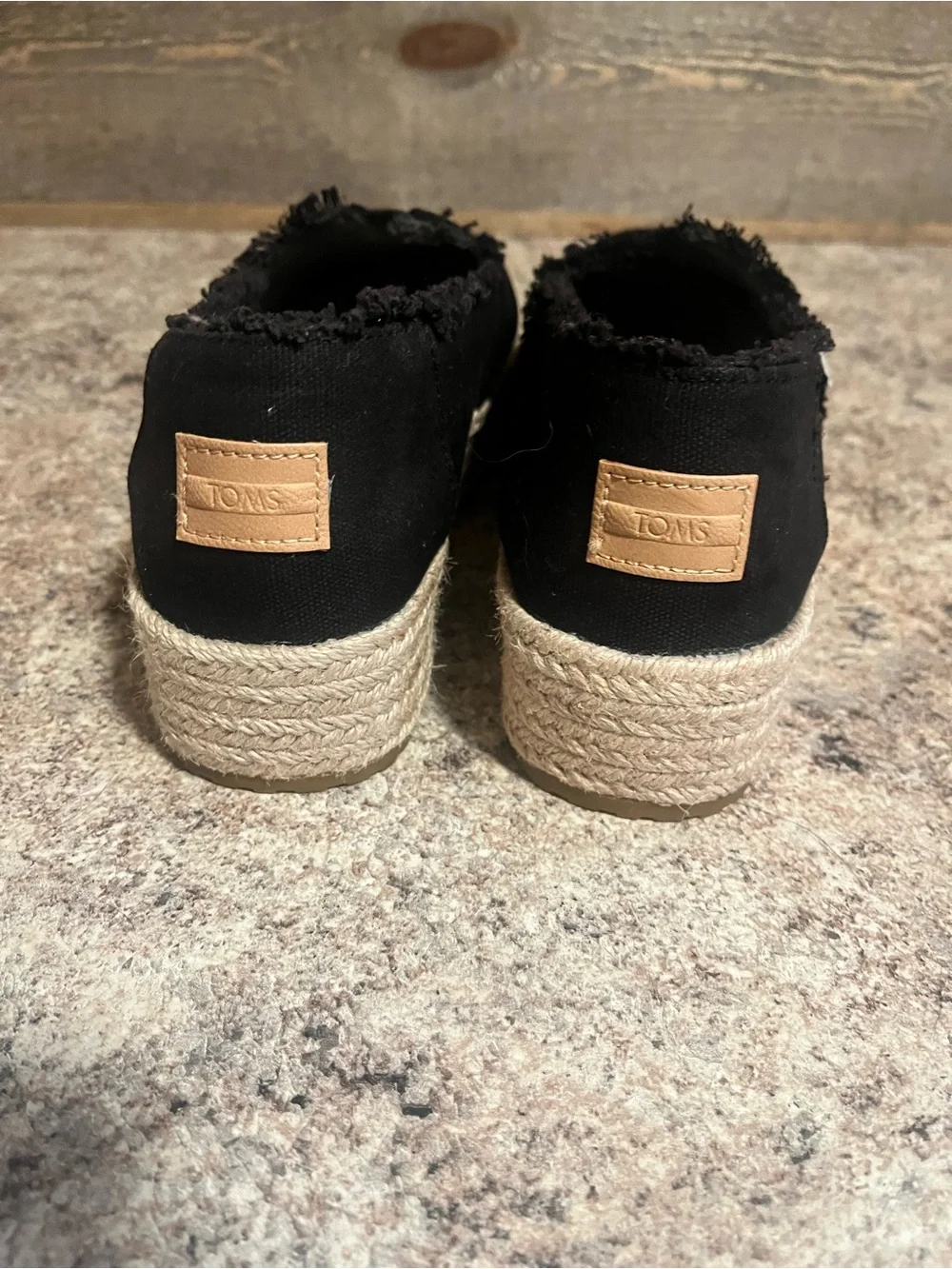 TOMS Black Espadrille Platform Slip-On Women's Shoes.  Women’s size 8.5